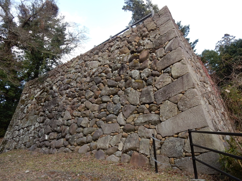 永山城登城口