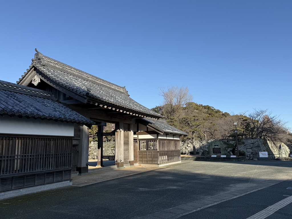 徳島城登城口